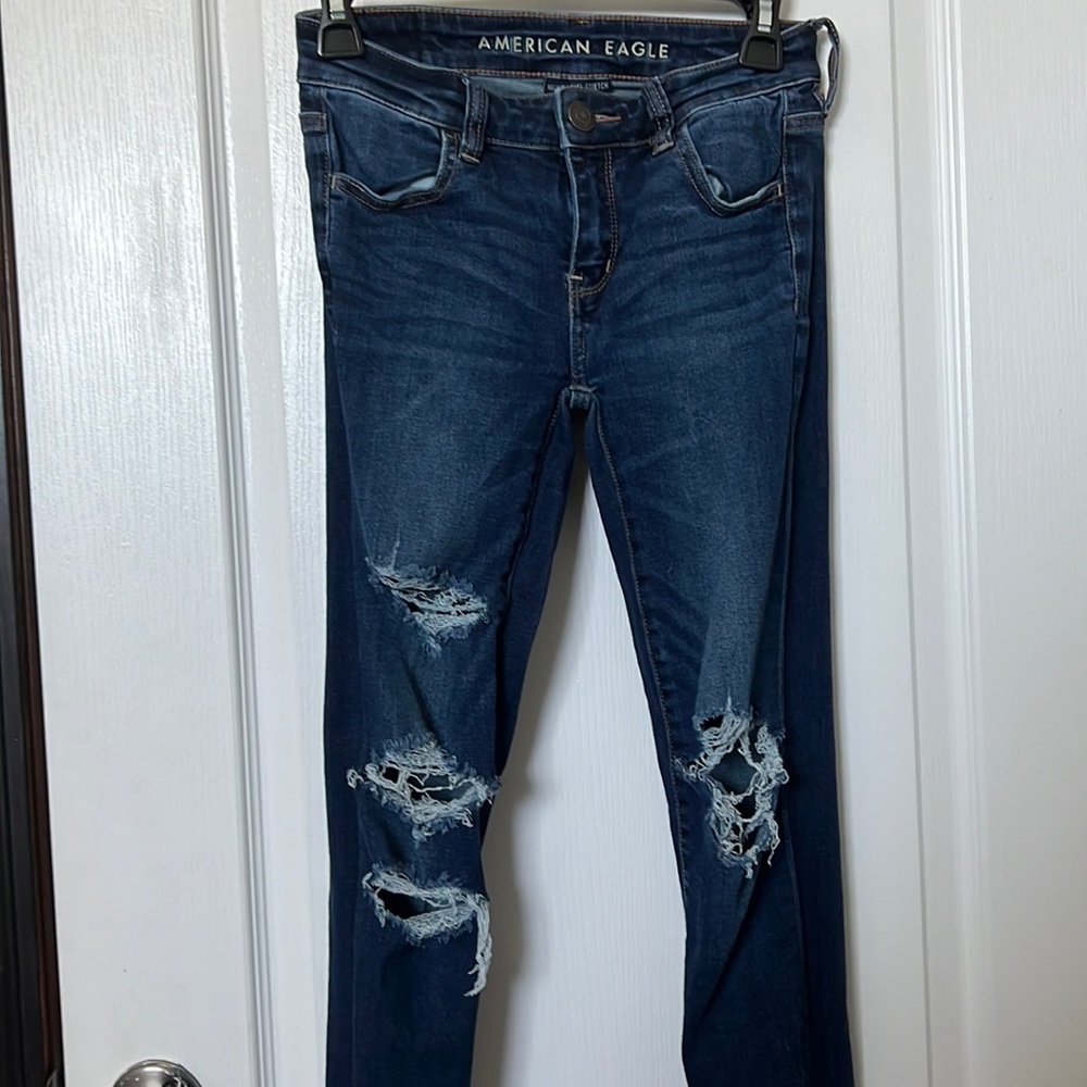 American eagle distressed jeans